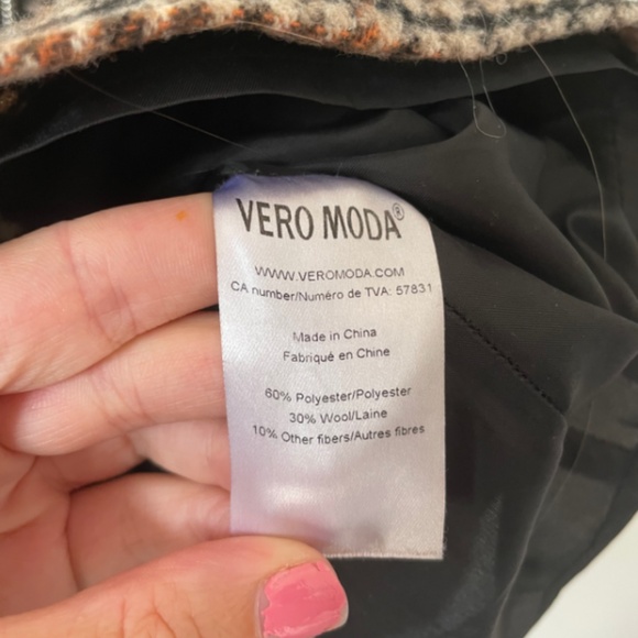 Wool Plaid Skirt - Picture 5 of 5